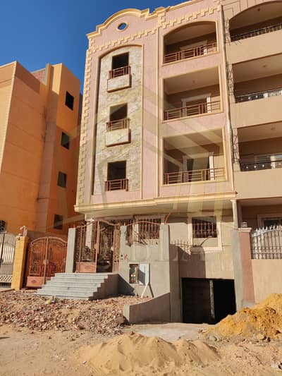 شقة للبيع بالتوسعات الشمالية على محور البوليفارد