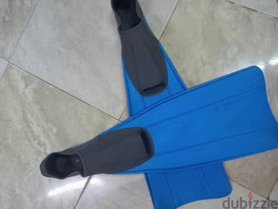 زعانف كليو بحاله ممتازه