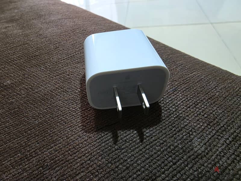 Apple original  charger  20 w 2