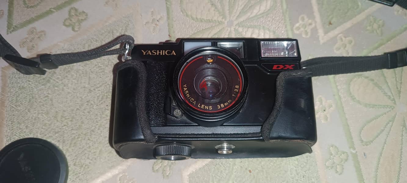 Yashica Electro 35 1