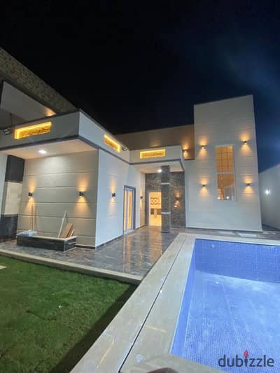 فيلا فاخره بحمام سباحه للبيع في كينج مريوط | الإسكندريه •
