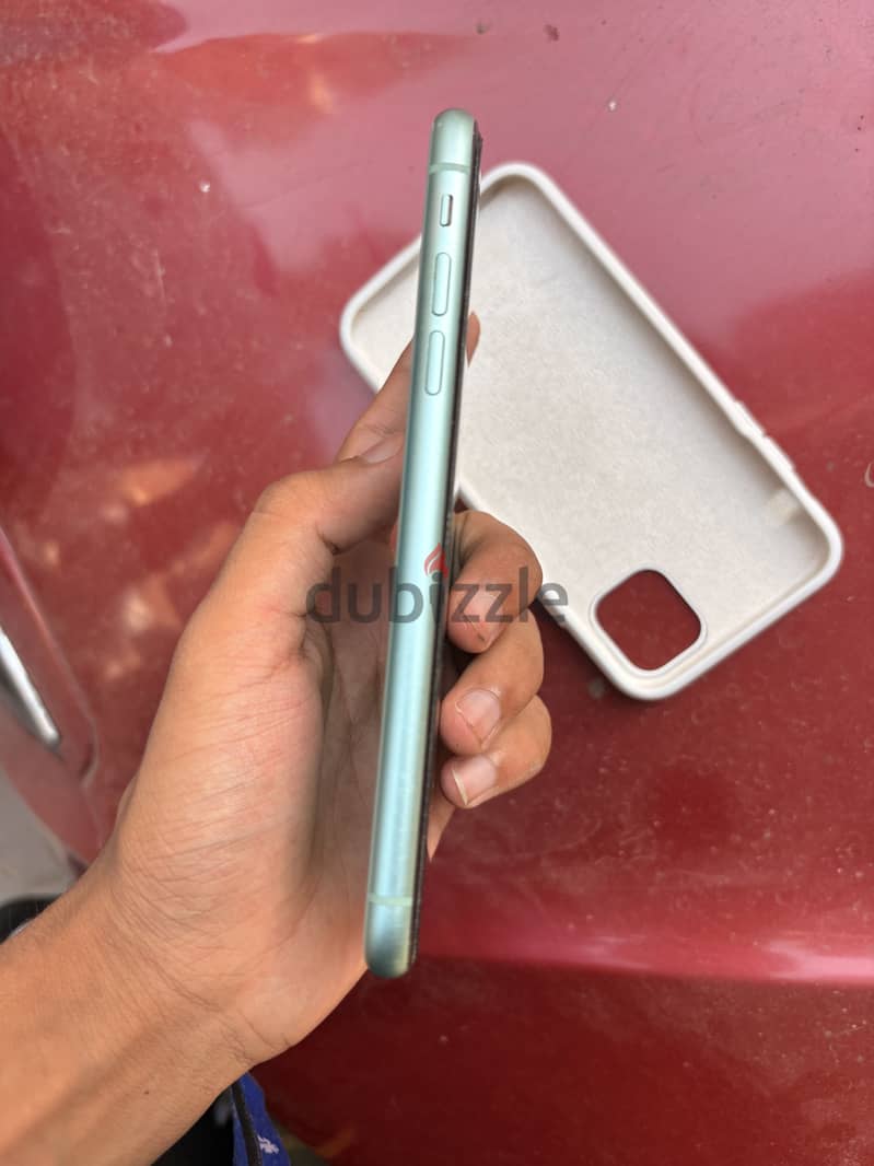 Apple - iPhone 11 3