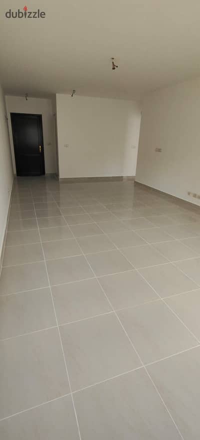  Apartment for Rent in Madinaty | New Lease | Prime Location   Looking for a spacious apartment with a peaceful atmosphere and an exceptional view? This is the perfect opportunity to live in the heart of Madinaty.    Area: 140 sqm  3 Bedrooms  2 Bat