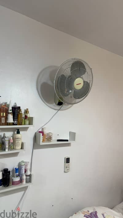 مروحة حائط ماكسيل حالة ممتازة بالريموت