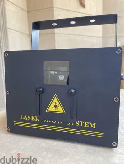 Skylight laser beam projector