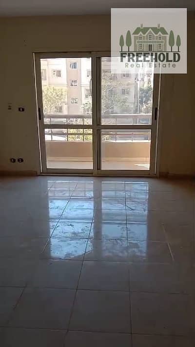 For Rent Vacant 96 sqm apartment in Madinaty B6, double-facing with garden & park views. Prime location, minutes from services and Strip Mall.