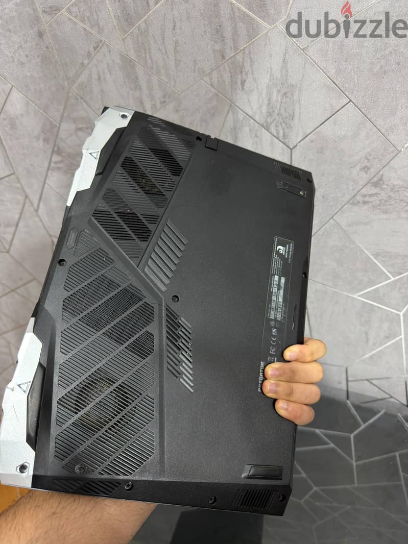 Acer predator Hellios 300 3