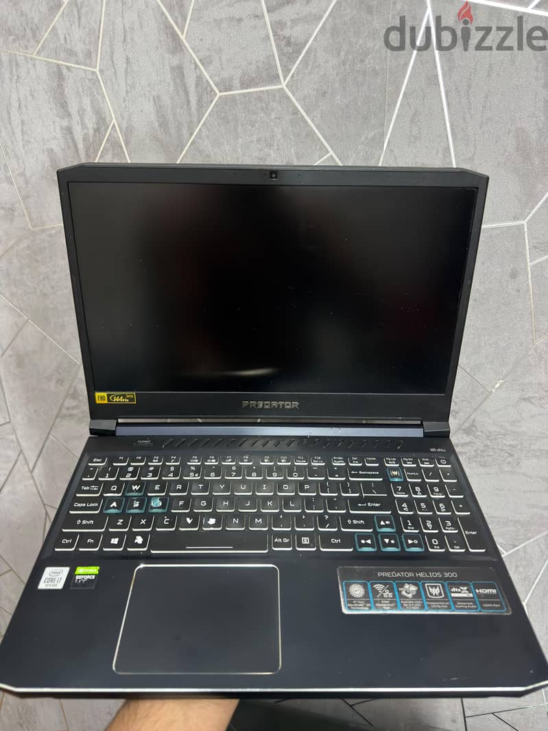 Acer predator Hellios 300 6