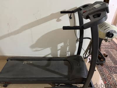 للبيع مشاية كهربائية Pro Fitness DC 05M