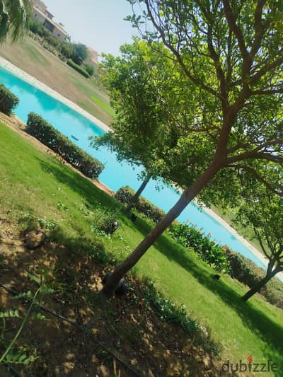 فيلا منفصله فيو بحيرات للايجار في مدينتي
