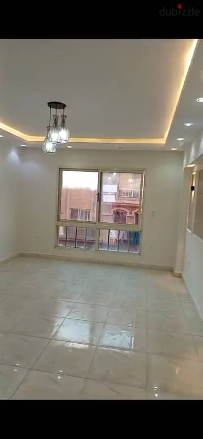 شقه متشطبه تشطيب عريس ب كمبوند اللوتس ب مليون و300