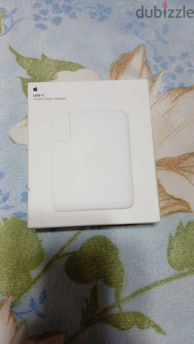 Apple 140 watt power adapter