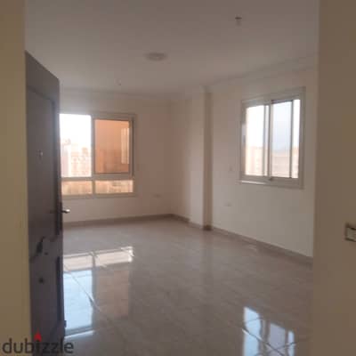 Appartment for rent in the roof, super lux finishing in the third neighborhood, seventh block on Moharrah Al-Salam, directly available, with a terrace 110m. The apartment consists of three bedrooms and 2 bathrooms, reception, fifth floor with elevator, modern stone building next to all services. A small family is required.