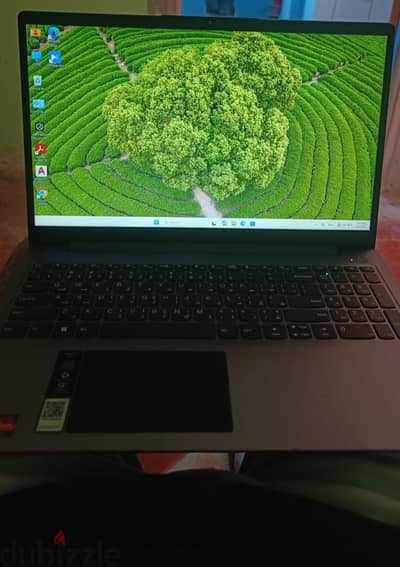 للبيع لاب توب Lenovo IdeaPad 3 بحالة ممتازة