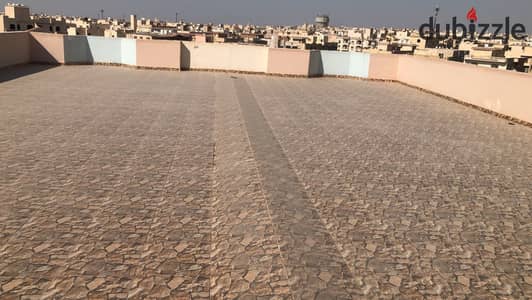 للايجار مفروش استوديو روف في فيلات النرجس ب التجمع