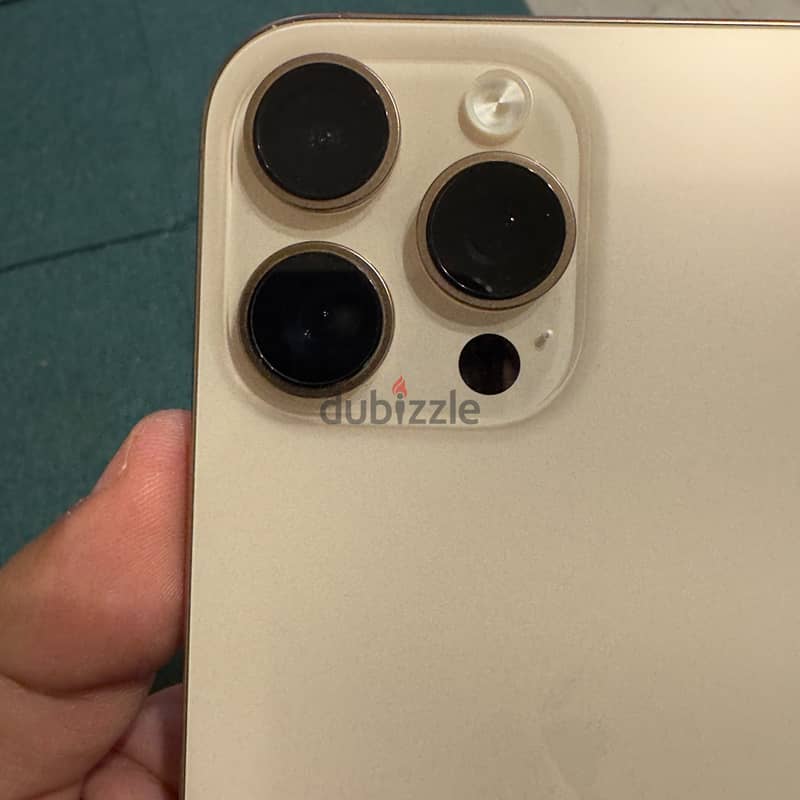 Apple - iPhone 16 Pro Max 7