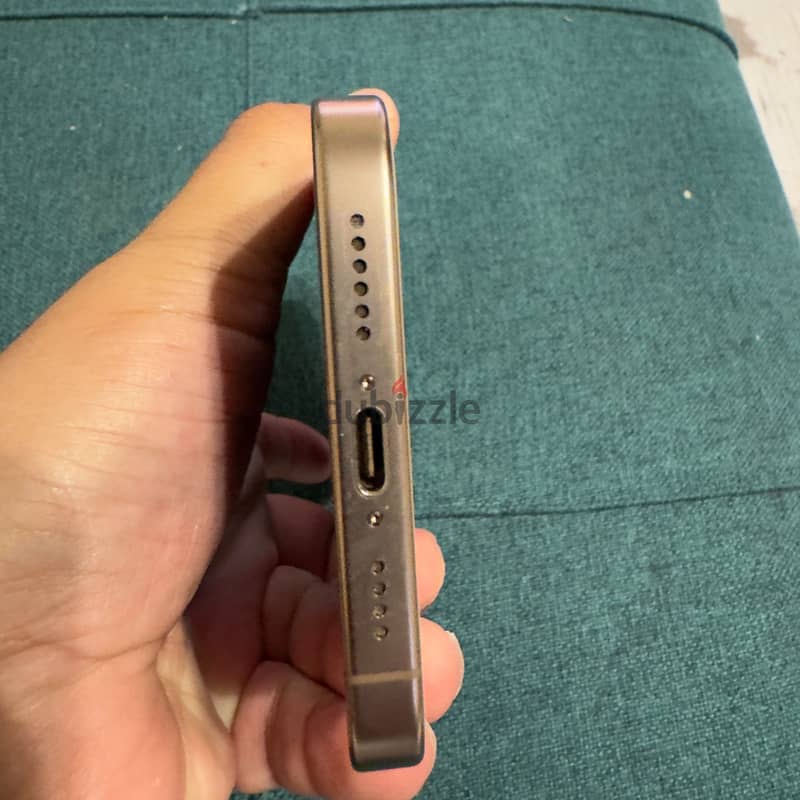 Apple - iPhone 16 Pro Max 8