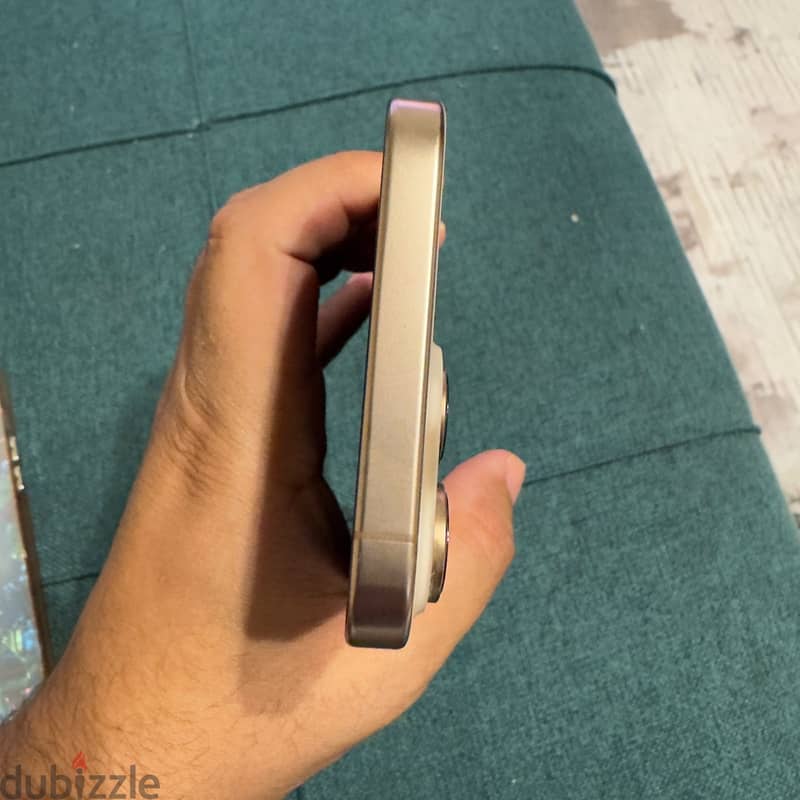 Apple - iPhone 16 Pro Max 9