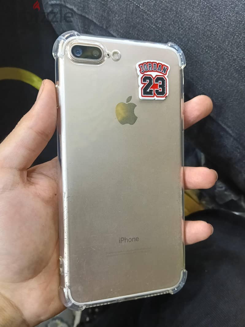 Apple - iPhone 7 Plus 1