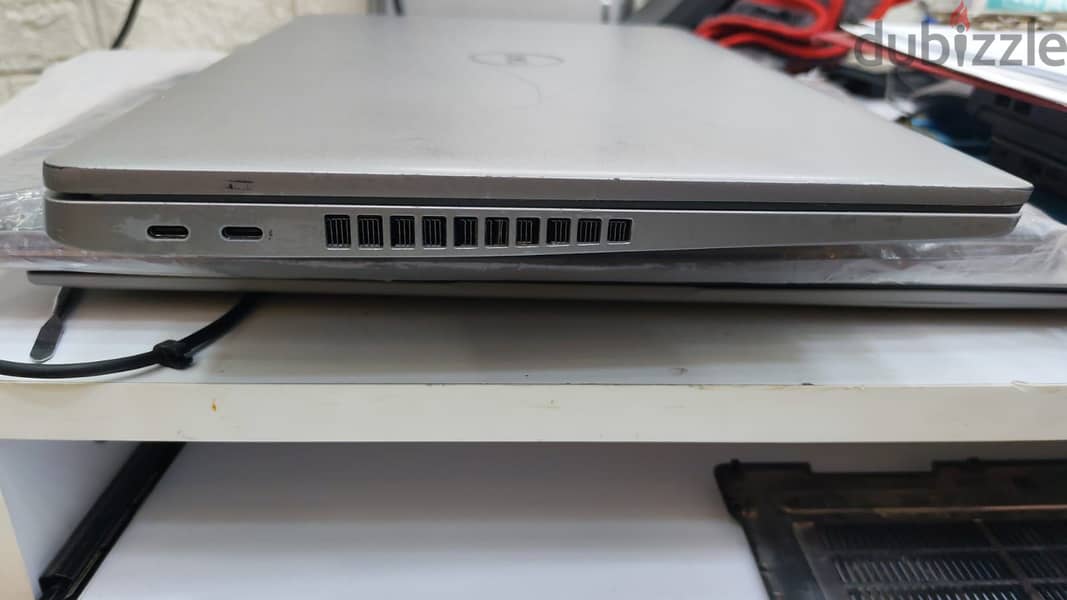 Dell Latitude 5520 3