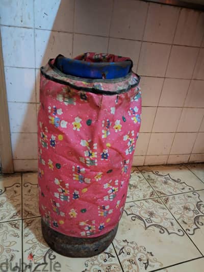 أنبوبة بوتجاز غاز فارغة