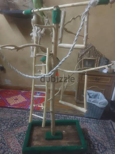 ستاند بغبغاء من الخشب الطبيعى تصنيع يدوى