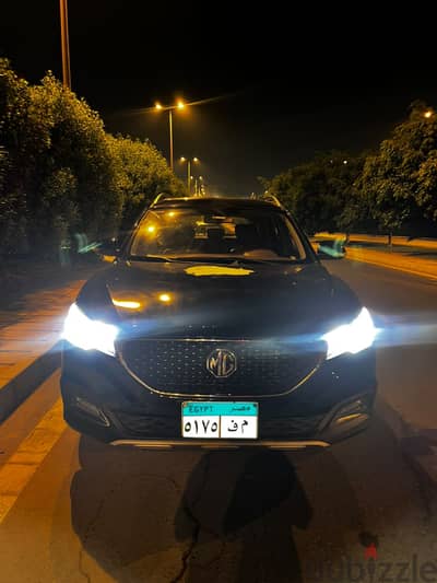 MG ZS 2022 first