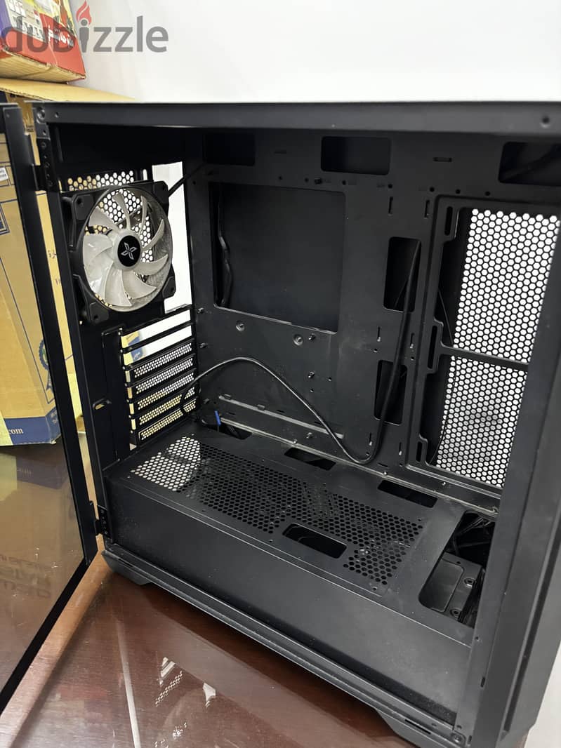 Case Xigmatek Master X II Pro 2