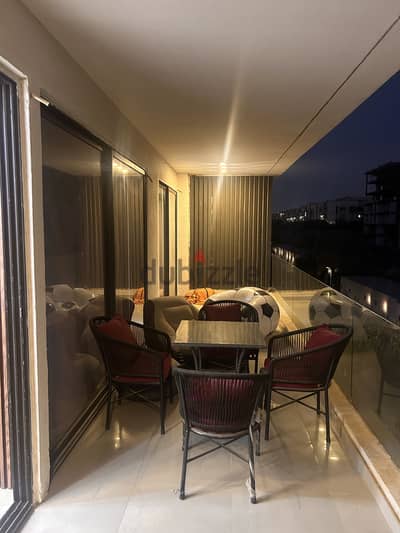 Apartment 140 m in lakeview residence