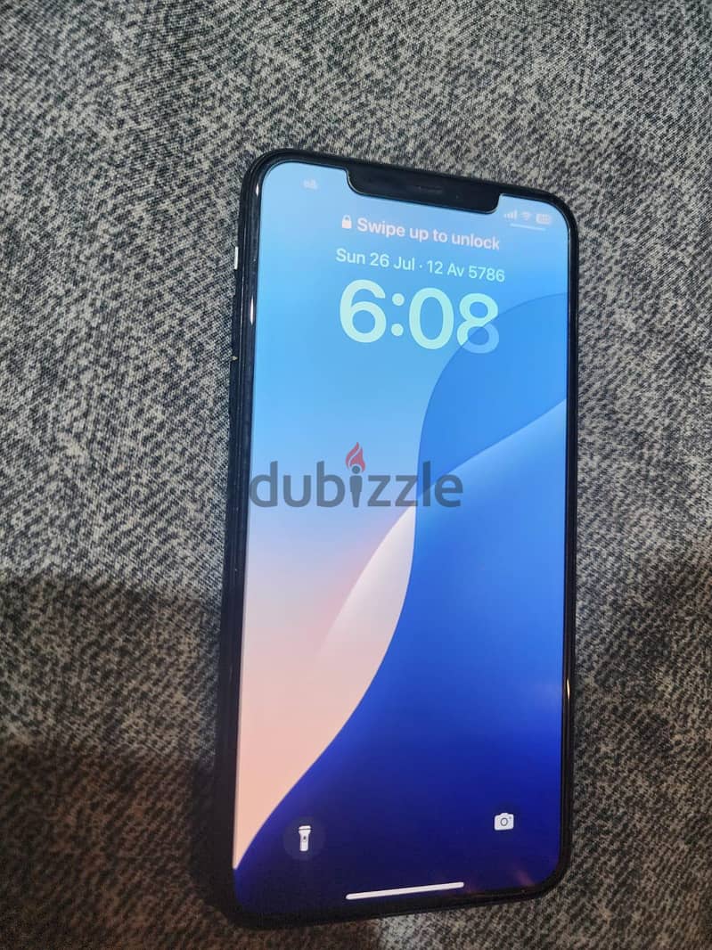 Apple - iPhone 11 Pro Max 1
