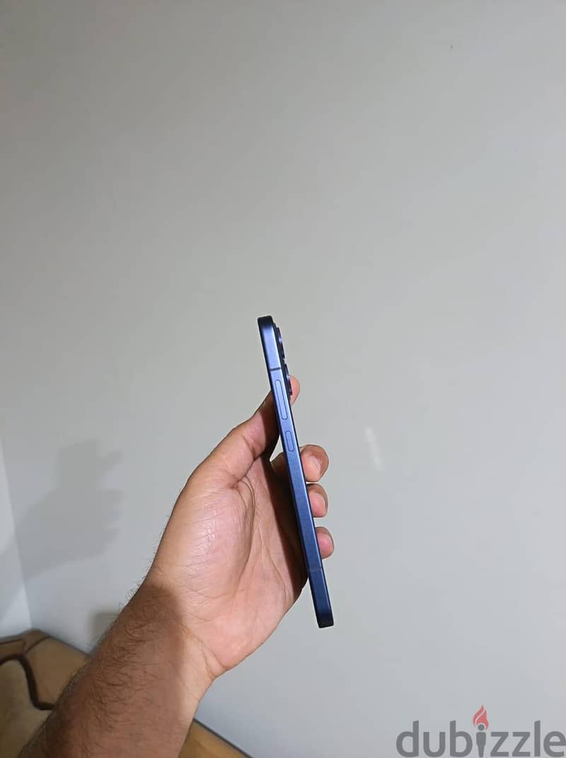 OPPO Reno 15 4