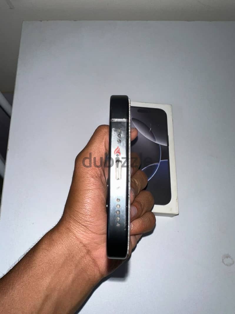 Apple - iPhone 16 Pro 2