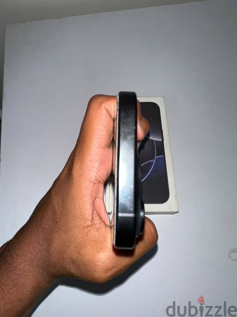 Apple - iPhone 16 Pro 3