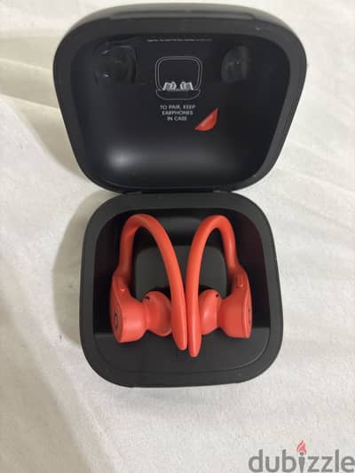 Powerbeats pro red color
