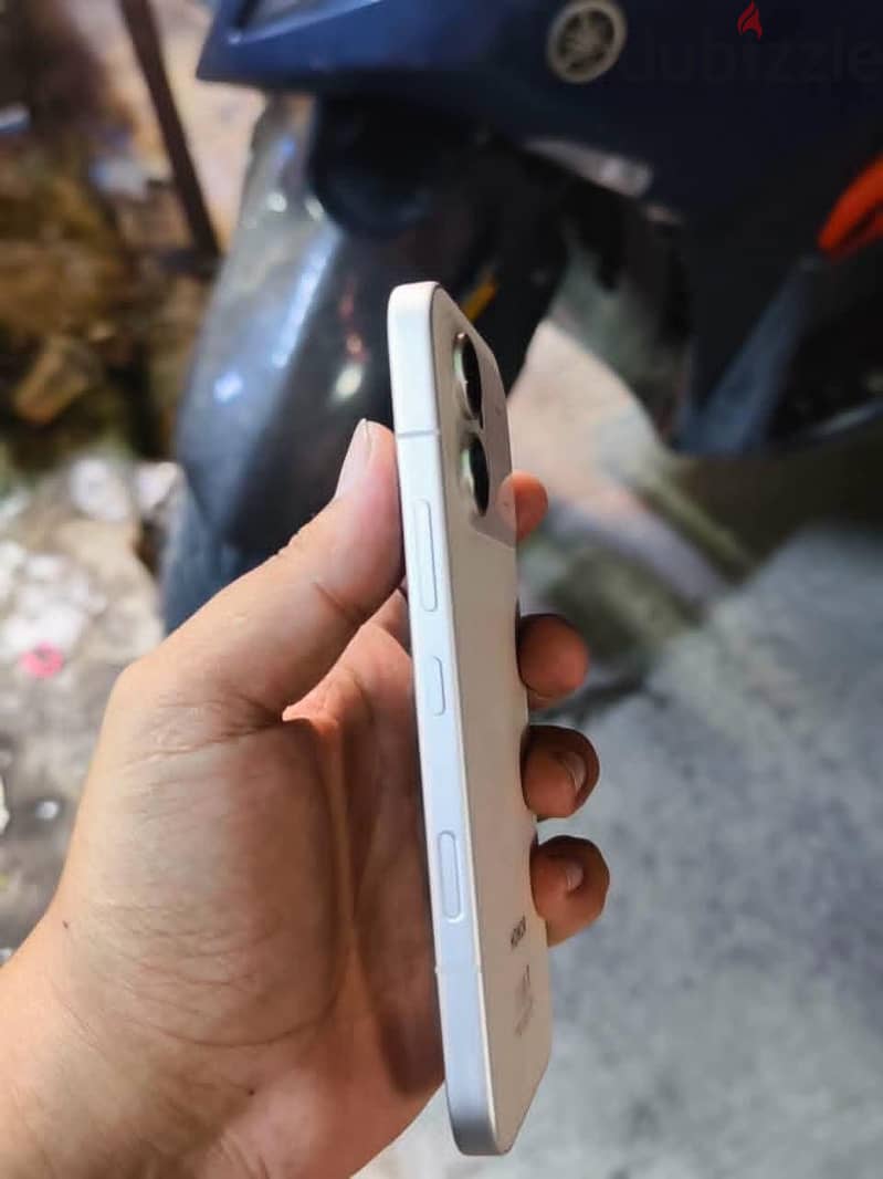 Honor 600 4