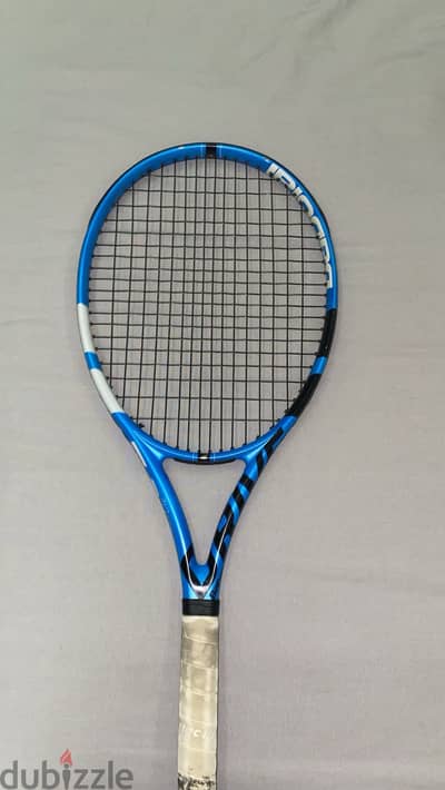Tennis racquet