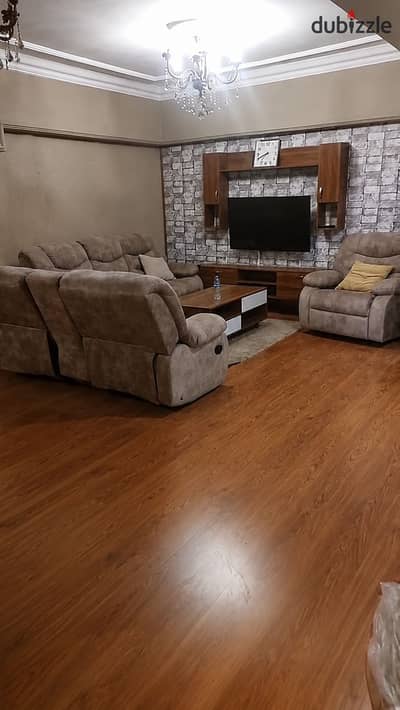 Furnished apartment for rent, in Zahraa Al-Maadi, Beitcho American City, Phase One. Last street of Al-Khamseen, Super Lux finishing, 130m