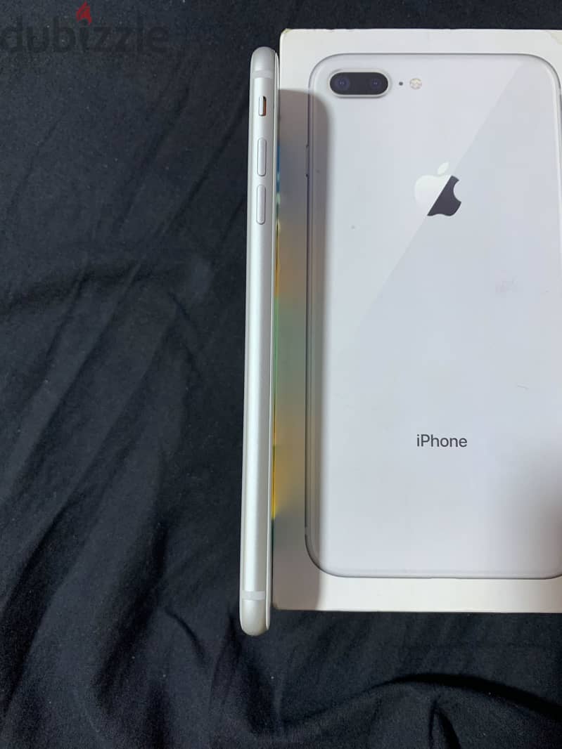 Apple - iPhone 8 Plus 3