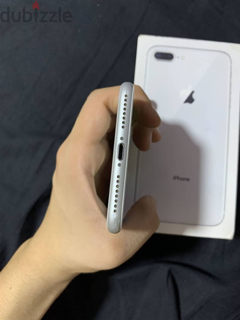 Apple - iPhone 8 Plus 4