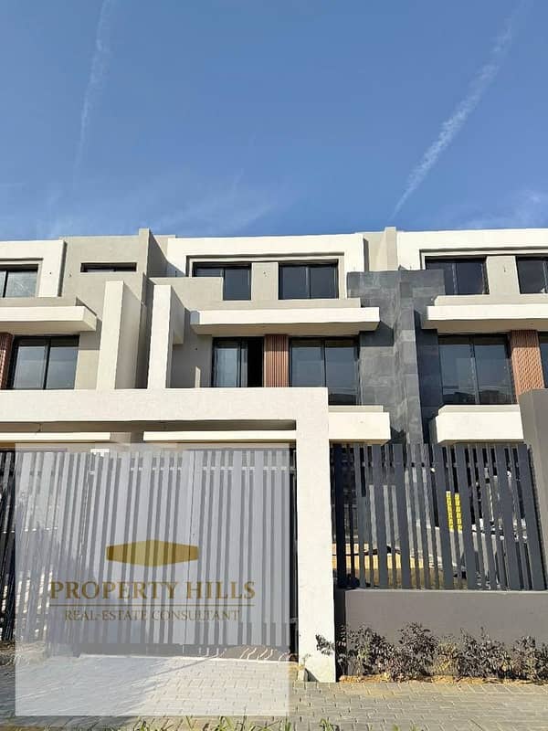 villa  for Sale in the Prime Location of New Cairo – Golden Square