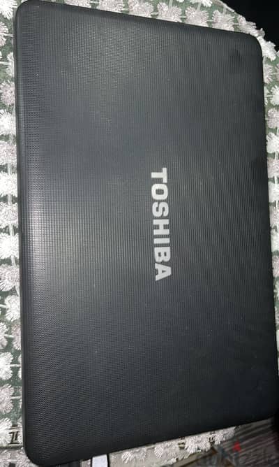 للبيع توشيبا ستالايت Toshiba sattalite c850