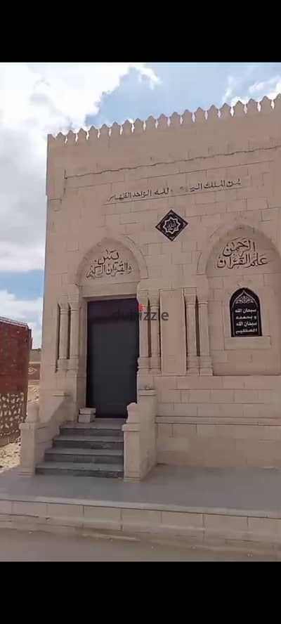 مدفن مميز جدا للبيع في أكتوبر طريق الواحات مساحة ٦٠ متر ثلاث غرف