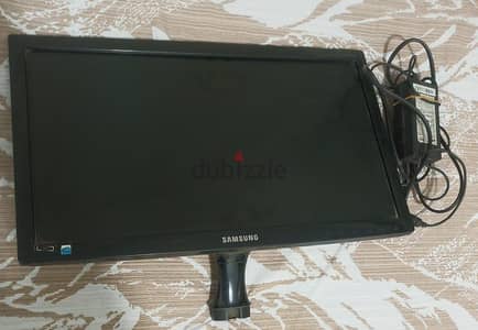 شاشه سامسونج ب400جنيه