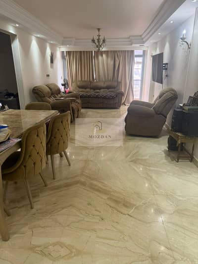 180m² apartment for sale in One Katameya View Garden, ultra super lux finishing, next to Carrefour Zahraa El Maadi