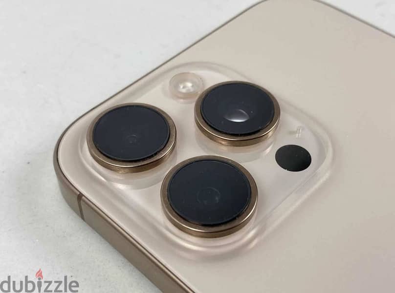 Apple - iPhone 16 Pro Max 3