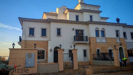Ready to Move Quattro for Sale in City Gate Diar Qatari New Cairo