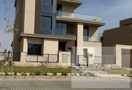 اقل سعر توين هاوس للبيع بالتقسيط في كمبوند The Estates سوديك ويست نيو زايد بيفرلي هيلز الشيخ زايد  The Estates Sodic West New Zayed