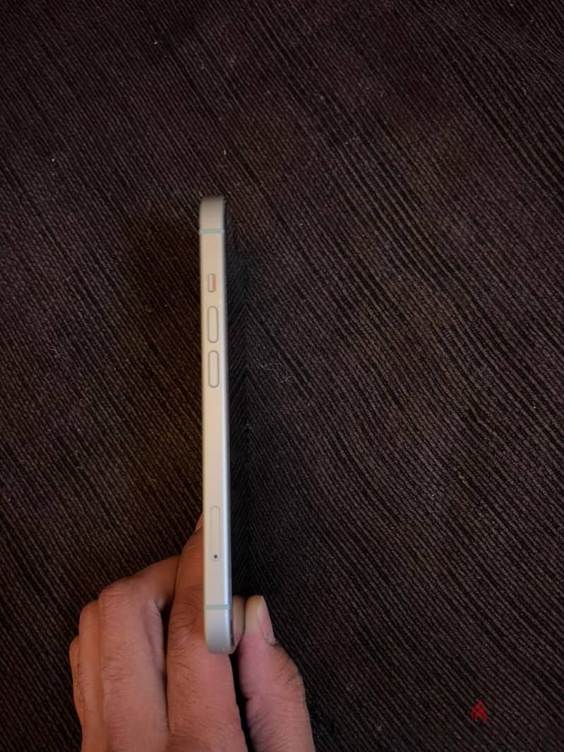 Apple - iPhone 15 2