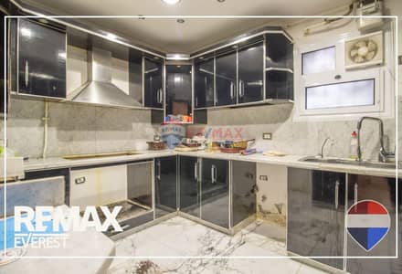 A unique opportunity -penthouse in Zayed Dunes