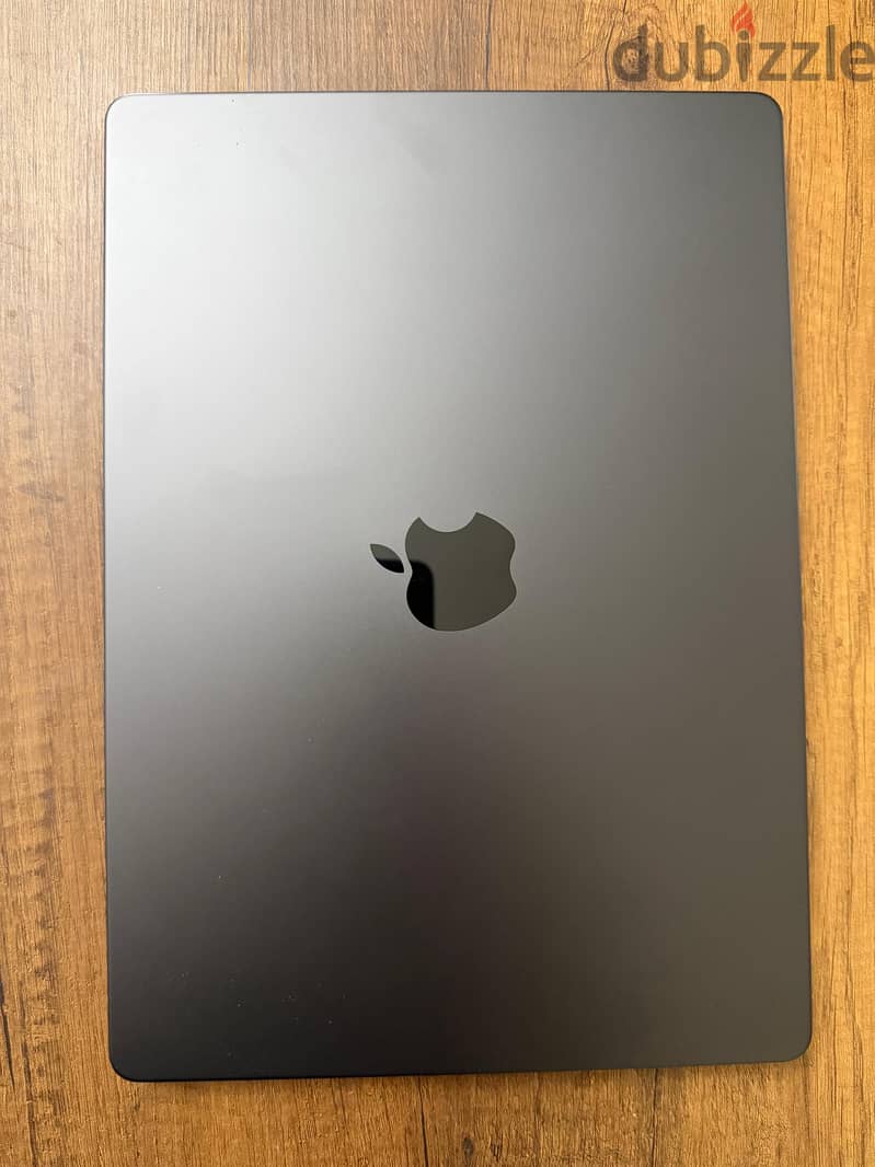 MacBook Pro M5 14-inch 1